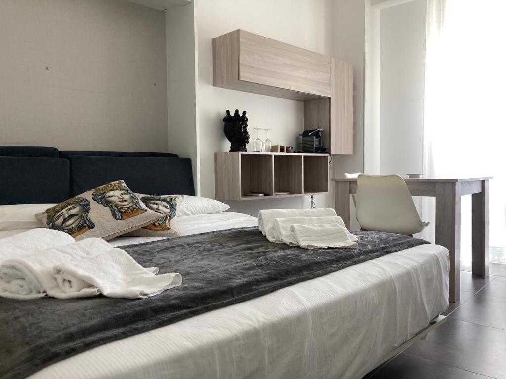 I Mori - Luxury Rooms Сиракуза Екстериор снимка